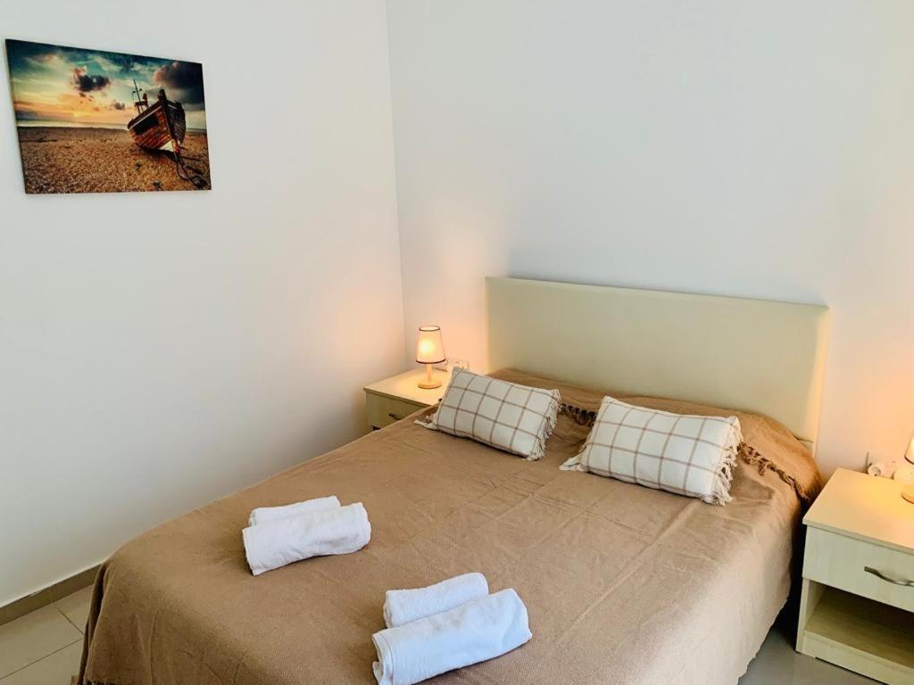 Beautiful & Quiet Two-Bedroom Apartment With Private Garden Lukomorye C1 Kerýnia Eksteriør bilde
